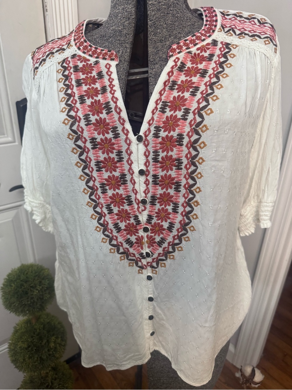 Women’s Knox Rose Embroidered White Boho Half Button Women's Top Large